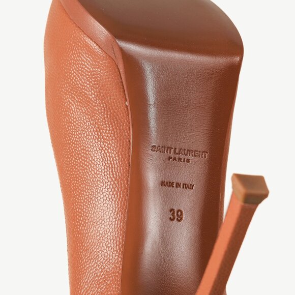 Saint Laurent Nude Beige Stingray-Stamped Leather Pumps - Picture 5 of 11